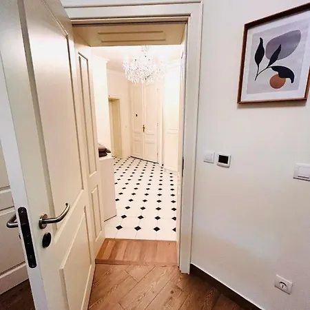 Pop Luxury * Belgrado